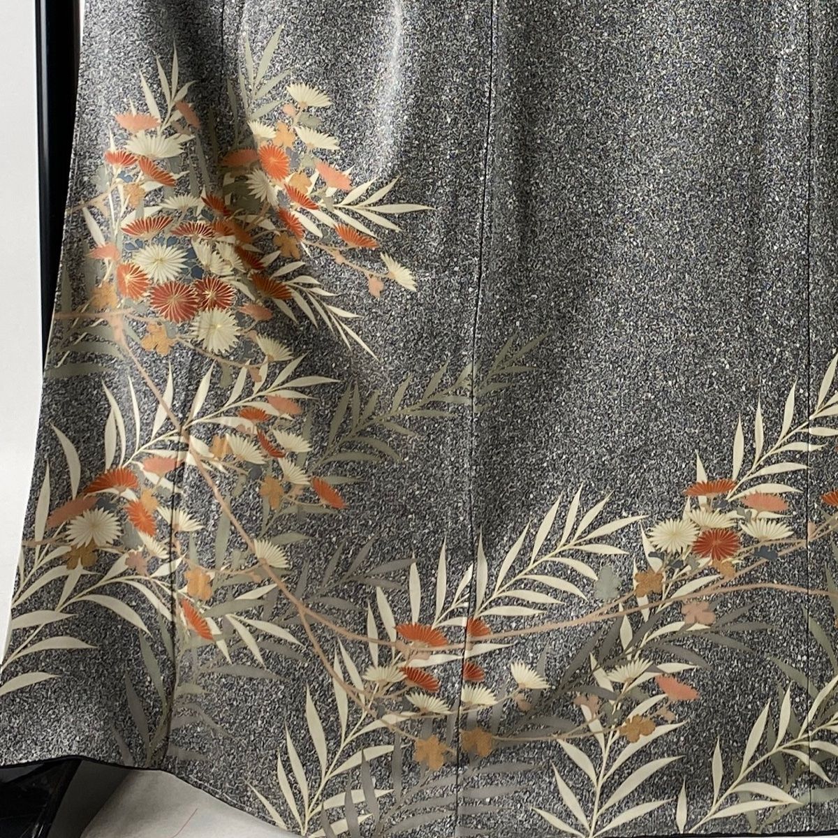 市場】訪問着 身丈154.5cm 裄丈64cm M 袷 草花 葉柄 刺繍 金銀彩 黒灰