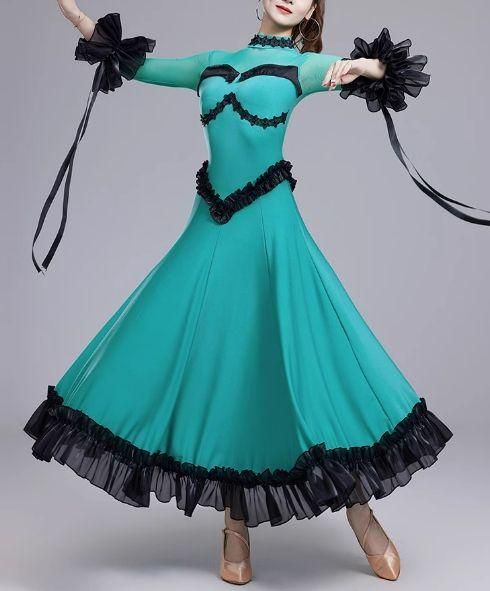 社交ダンスドレス ラテンドレス レースフレア袖 デモ用 ルンバ