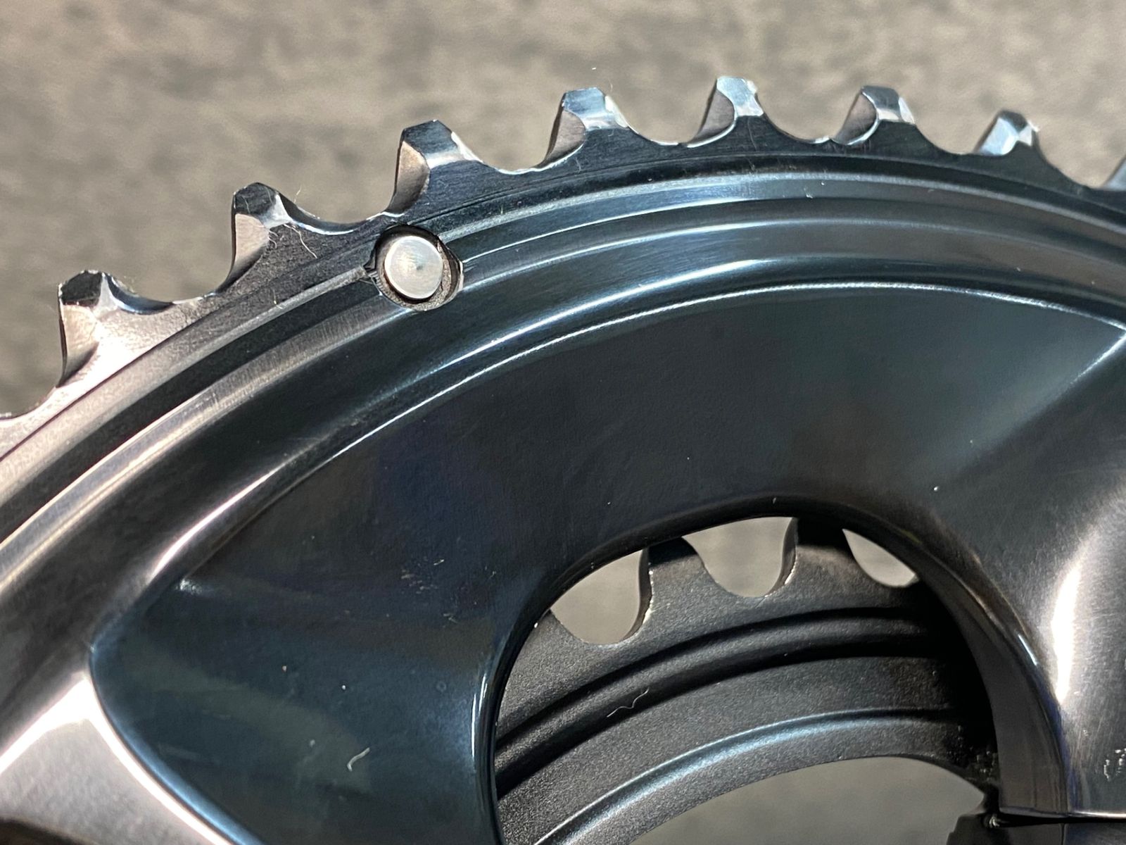 JI847 シマノ SHIMANO 105 FC-R7100 クランクセット 172.5mm 50 34T 取付キャップ