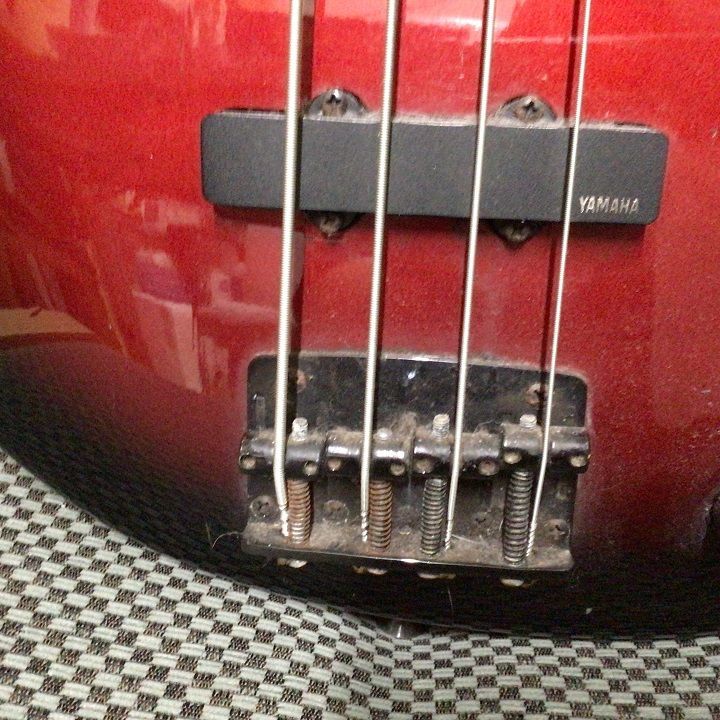 YAMAHAベース MOTION B RedBurst ジャンク品 - メルカリ
