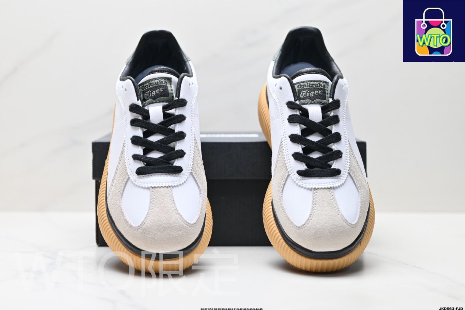 Onitsuka Tiger（オニツカタイガー）Delecity 厚底（チャンキー