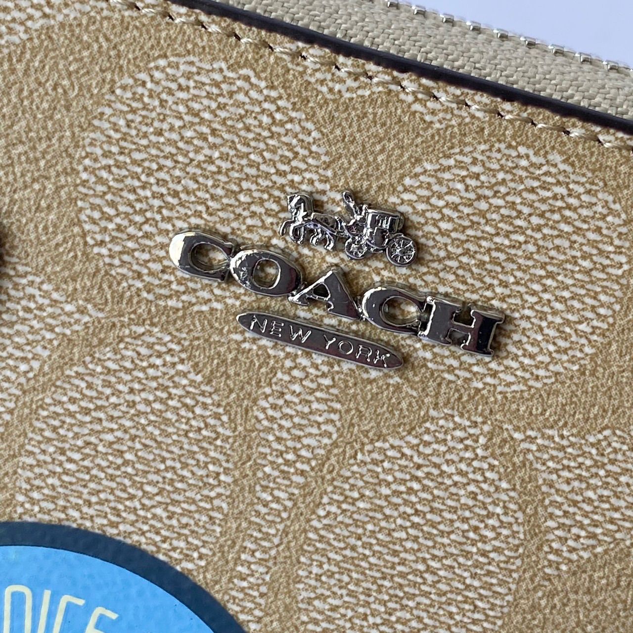 新品／未使用】COACH 長財布 ディズニー ミニーコラボ F29380 ライト