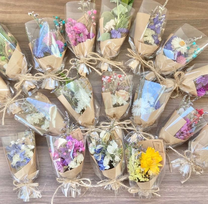 1個300円】ミニブーケ♡ドライフラワー花束 プチギフト - メルカリ