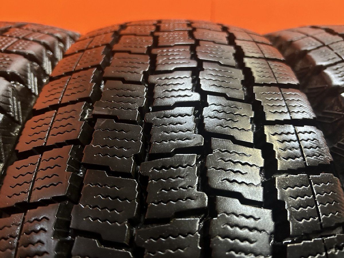 ダンロップ WINTER MAXX WM01 185⁄65R15 4本 8～9分溝