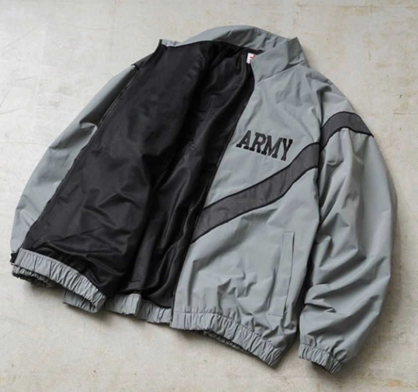 実物　新品　デッドストック　米軍　U.S.ARMY フィットネスジャケット