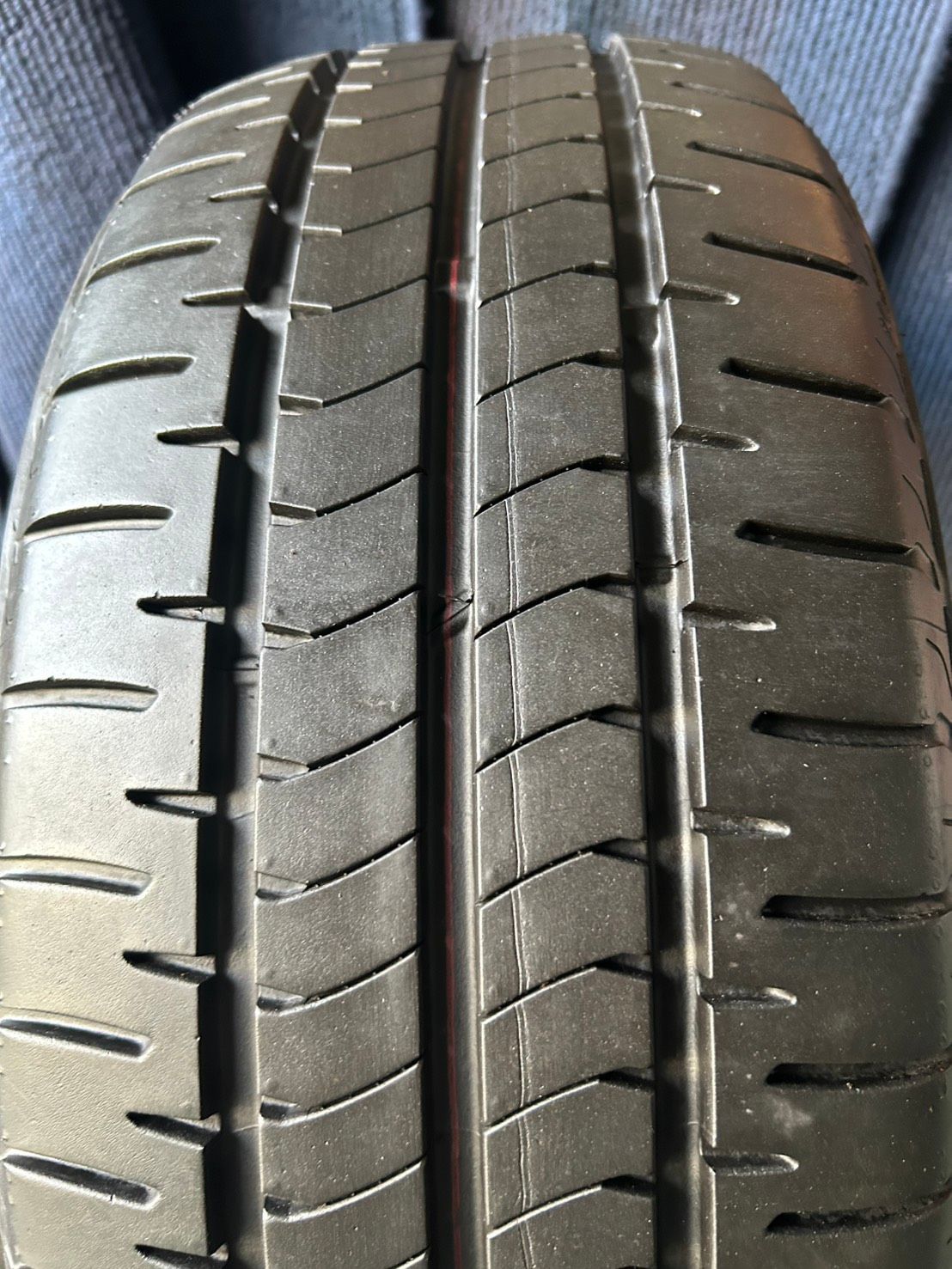 送料無料 製造 溝8分山 BRIDGESTONE NEWNO 1本 215|45R17 サイド傷あり ASP3309