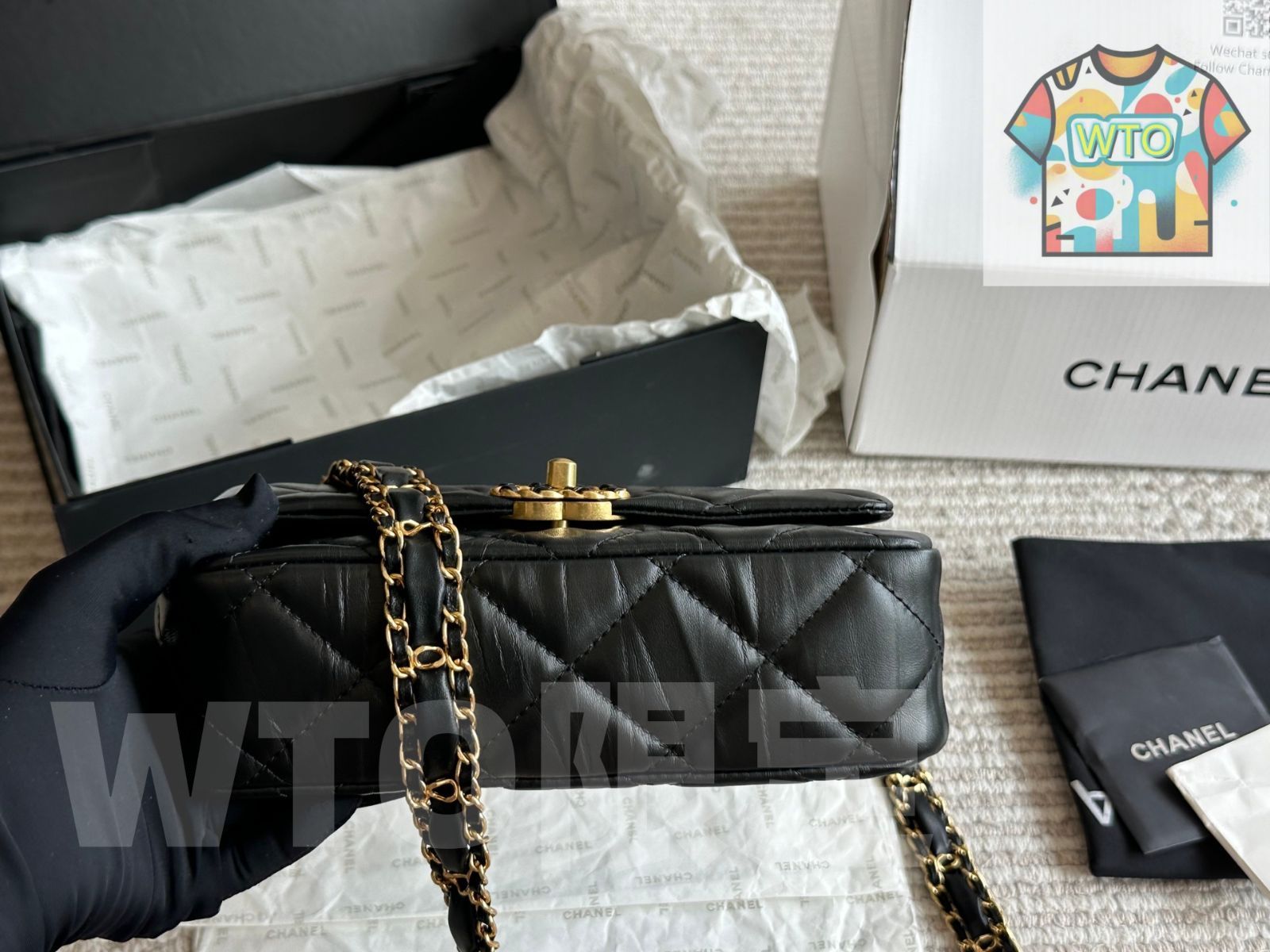 今日WTO】Chanel シャネル 23k太いチェーン角形クッションバッグ