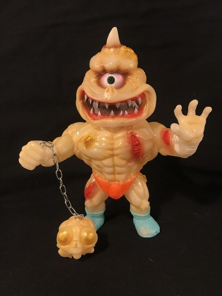 ゴッコ堂 クサイクソプス 蓄光成型/オレンジパンツ/水色靴 - メルカリ