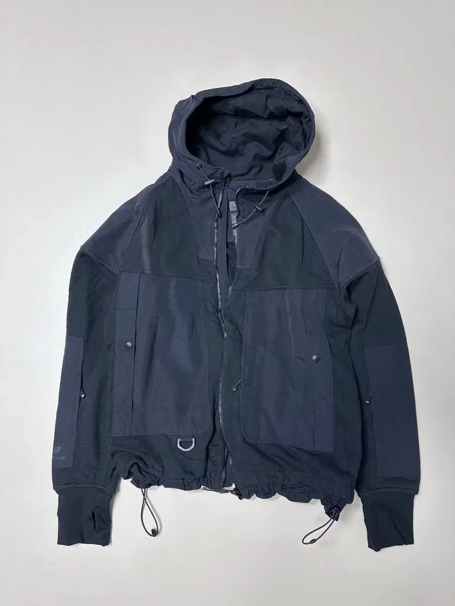 EASTLOGUE New Balance(ニューバランス) ウインドブレーカー
