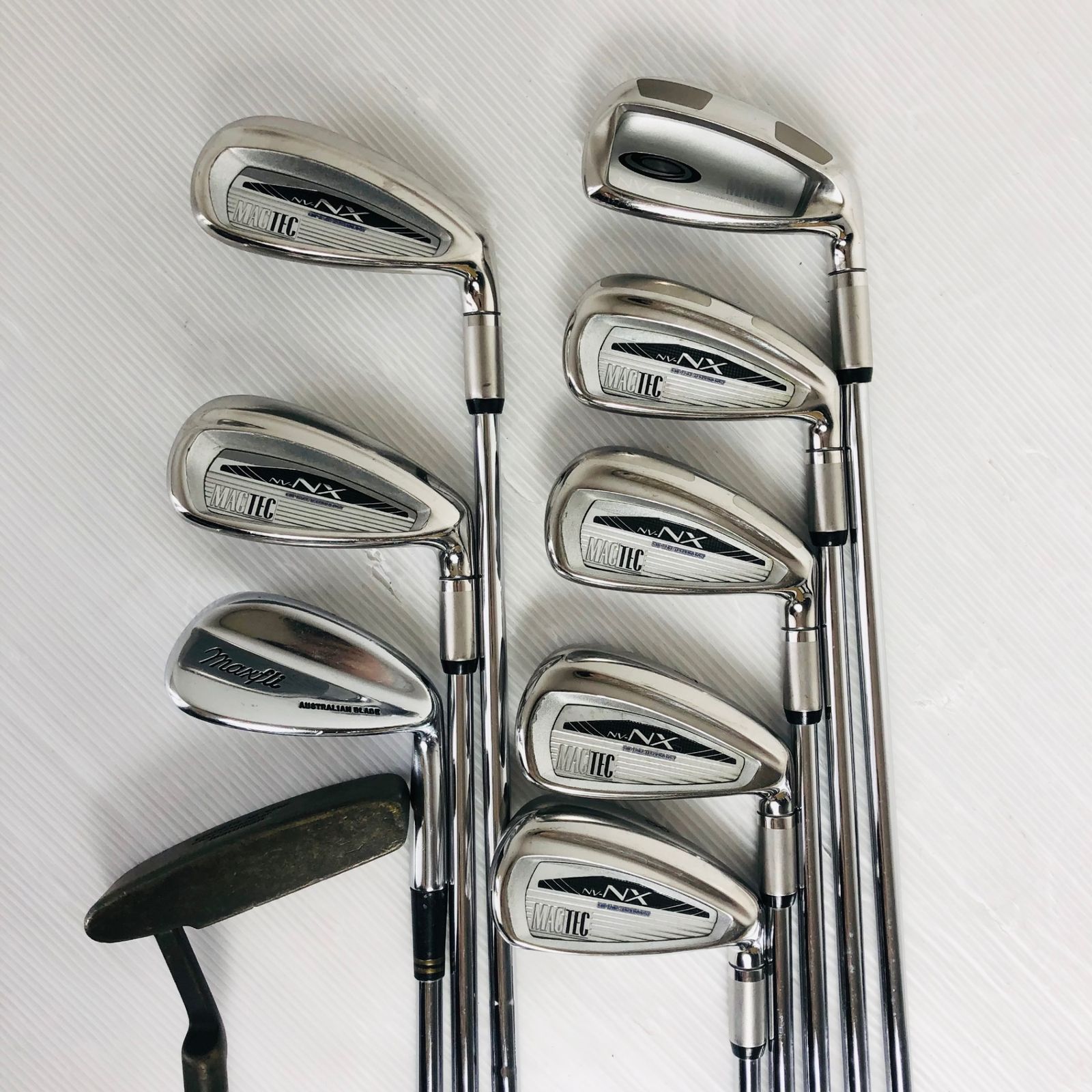 初心者オススメ ダンロップ ゼクシオ メンズゴルフクラブ14本セット バッグ◇ 初心者オススメ ダンロップ ゼクシオ メンズゴルフクラブ14本セット