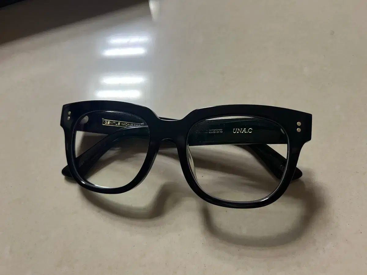 [新品]Gentle Monster ジェントルモンスター UNA.C N GENTLE MONSTER(ジェントルモンスター) una．c n 01眼鏡