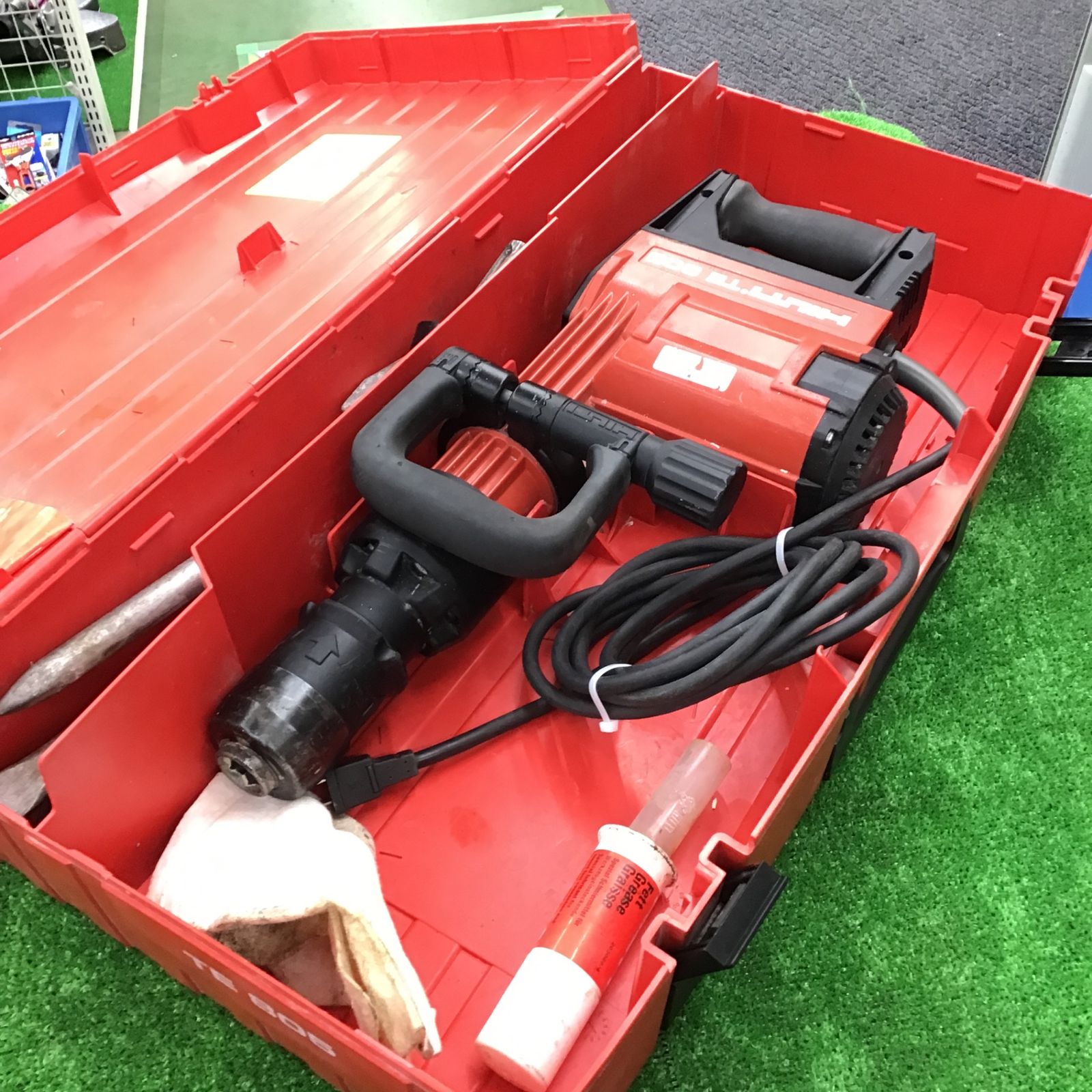 HILTI ヒルティ 電動ハンマ ハツリ TE805【桶川店】 - メルカリ