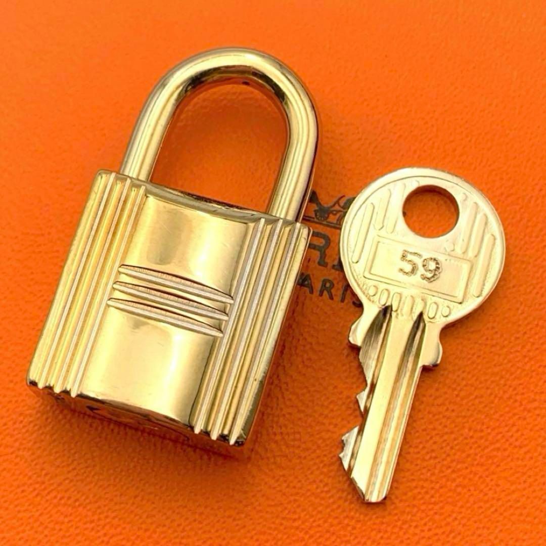 HERMES エルメス カデナ 59番 ゴールド 24Kメッキ 鍵付き 南京錠 HERMES エルメス カデナ 59番 ゴールド 24Kメッキ 鍵付き 南京錠