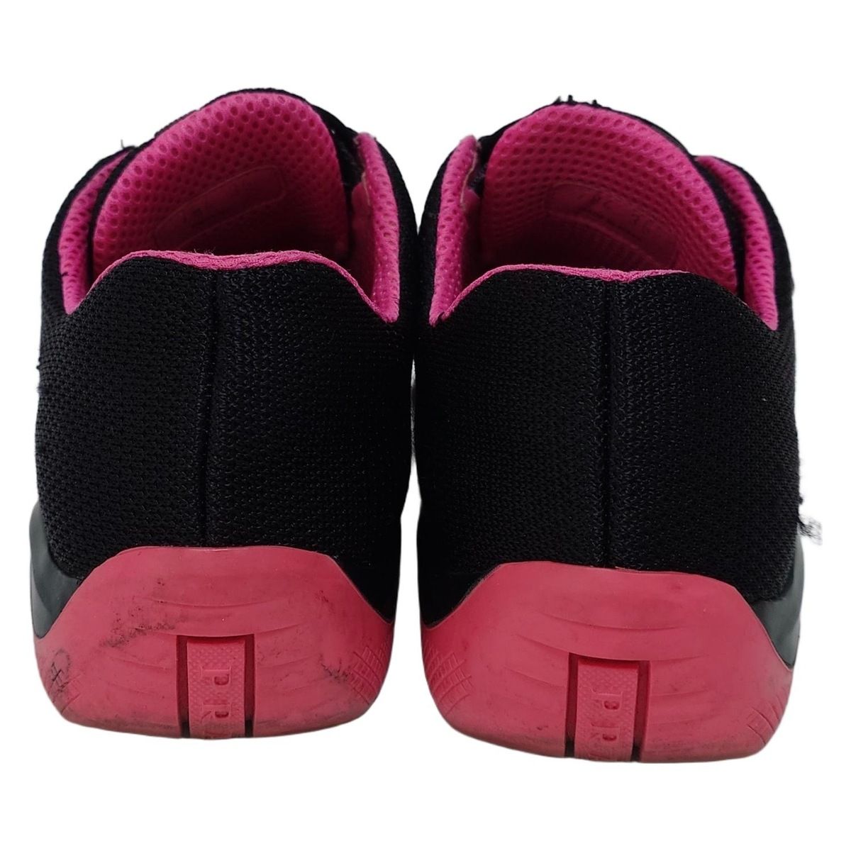 【PRADA】残り僅か☆lady's ビッグロゴ スニーカー(35size) PRADA - プラダ PRADA スニーカー パデッドレザー 三角ロゴ