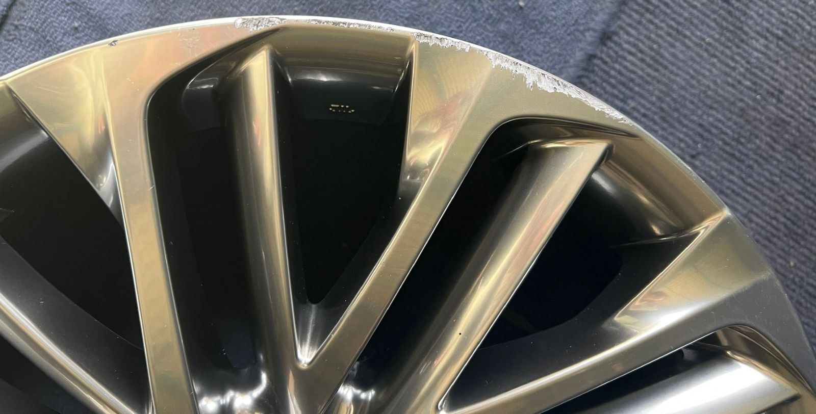 【美品】レクサスRX450h バージョンL純正ホイール、20×8J+30 新車外し 美品】レクサス RX450h バージョンL 後期 純正