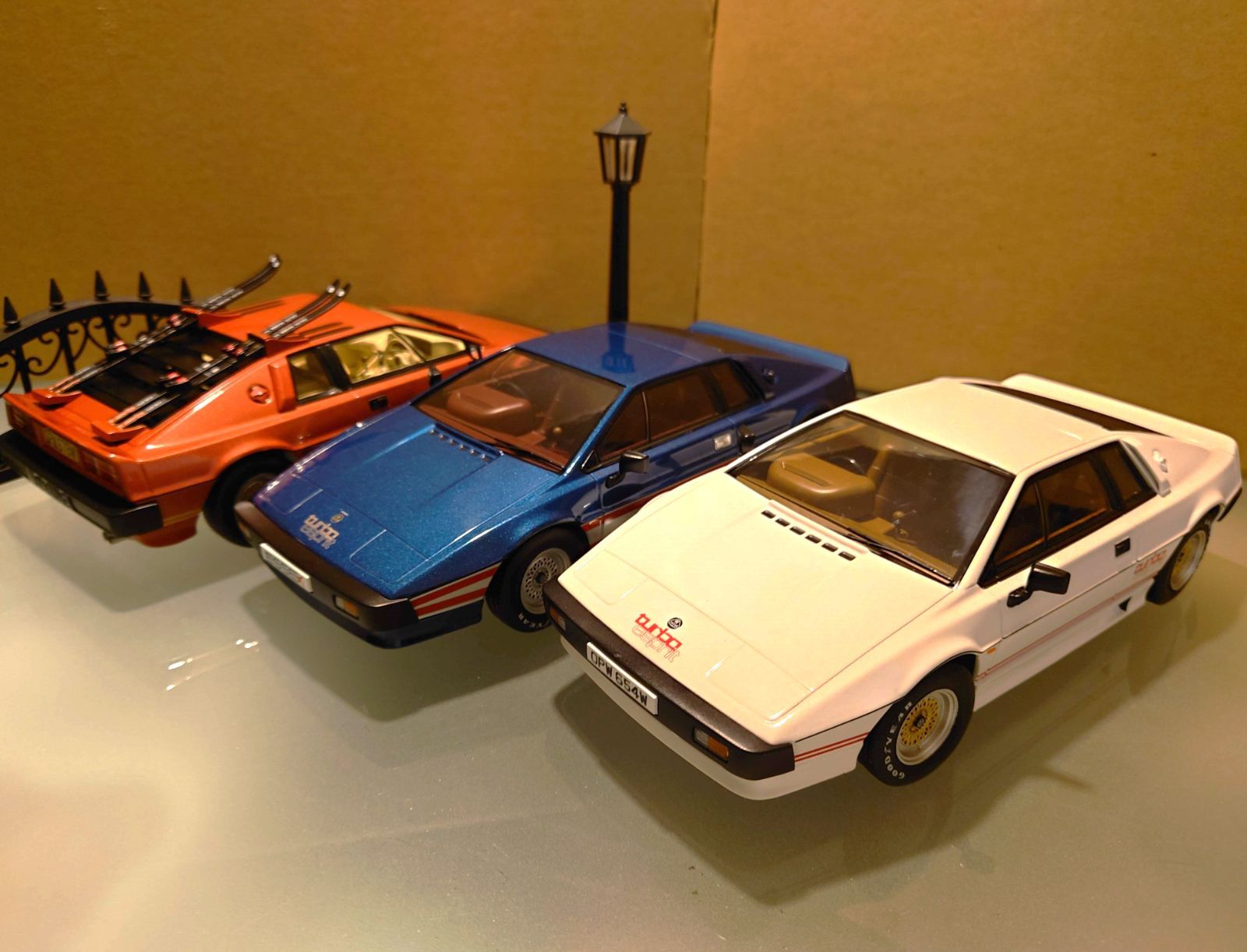 1/18 ロータスエスプリターボ ホワイト 1981 Lotus Esprit KK Scale製