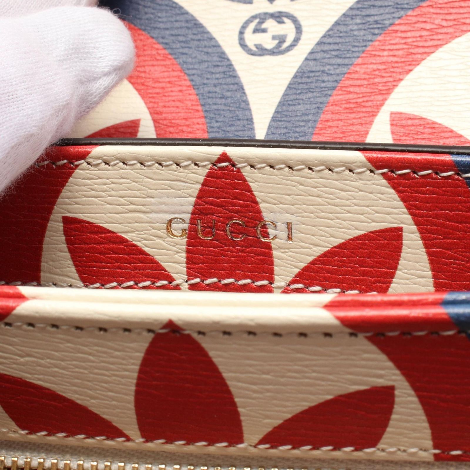 GUCCI グッチ