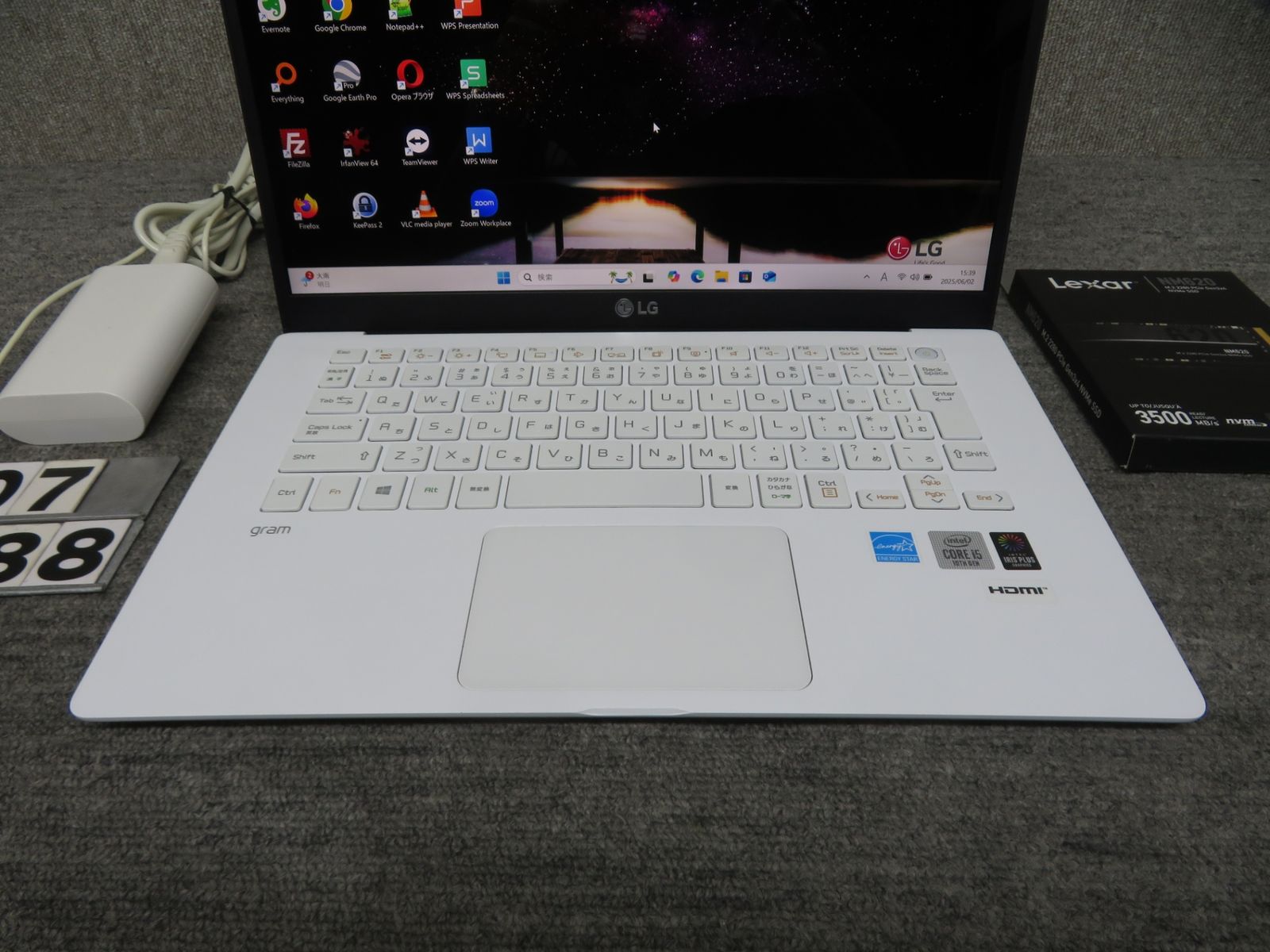 高速10世代CPU・超軽量】◇ LG gram 14Z90N / 14型 / Core i5-1035G7  