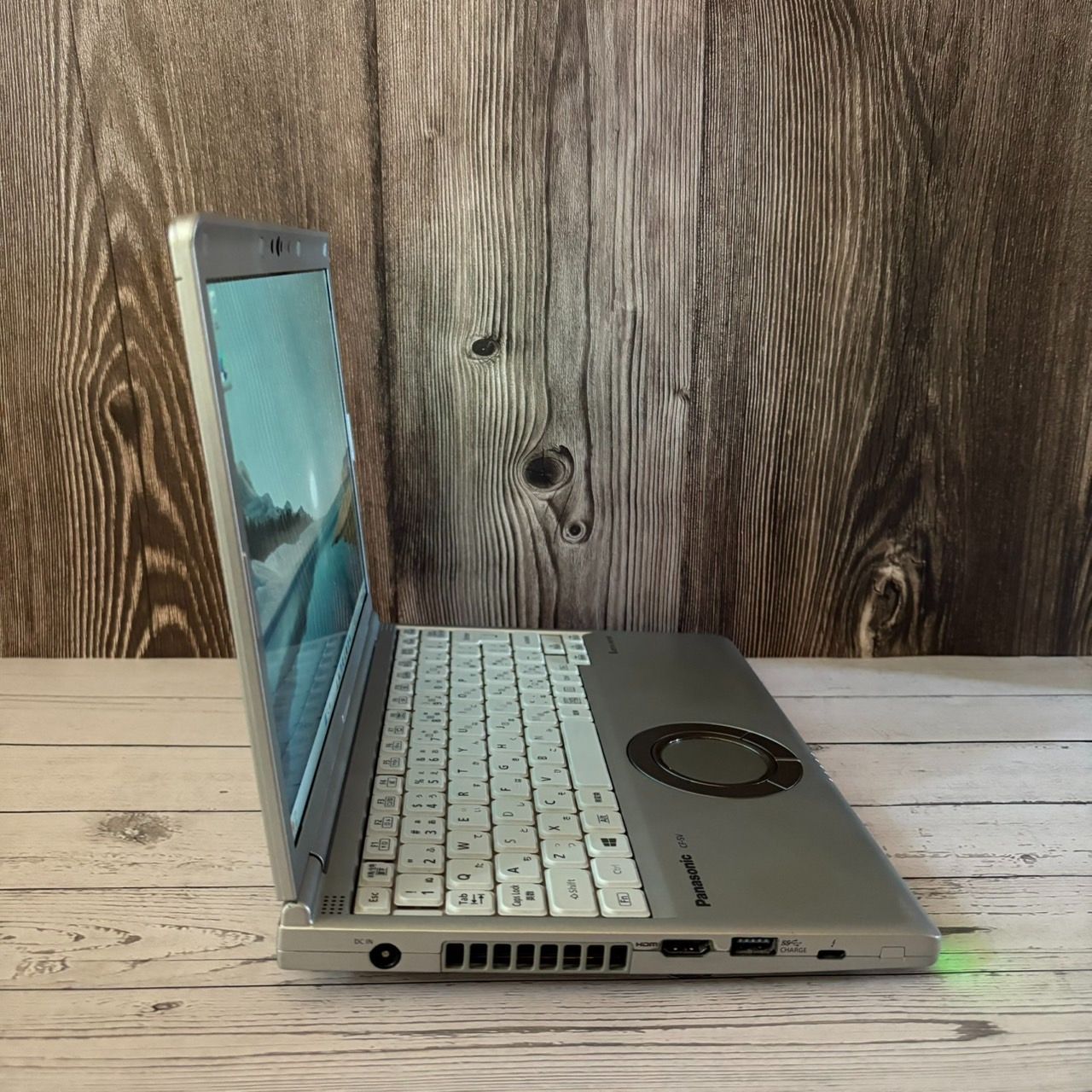 PanasonicレッツノートSV9 8GB 第10世代 軽量小型 Office PanasonicレッツノートSV9 8GB 第10世代 軽量小型 Office 10310U