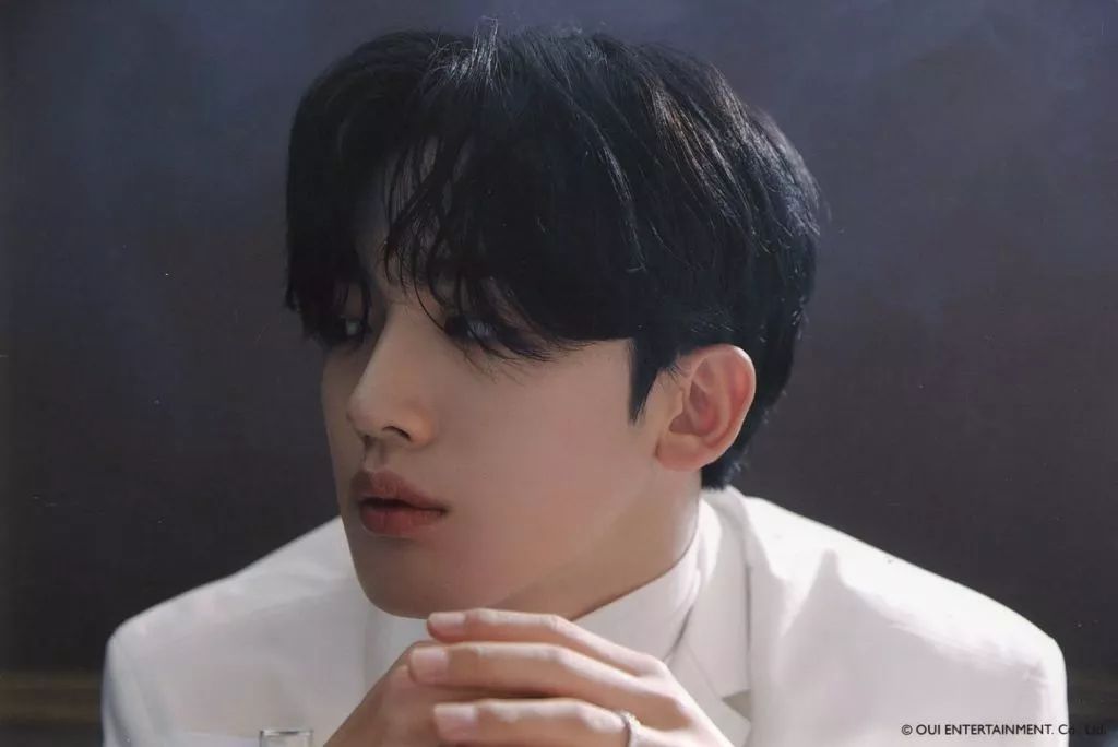 キムヨハン ソロアルバム Illusion トレカ・ポロ・ポストカード合計44