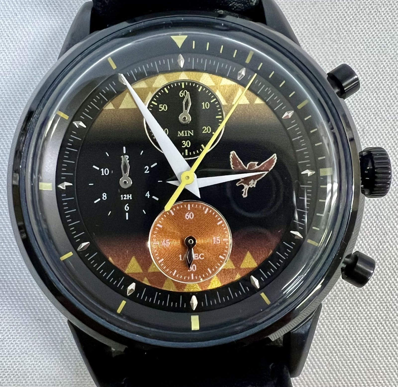 我妻善逸モデル 腕時計 SuperGroupies × 鬼滅の刃 - メルカリ