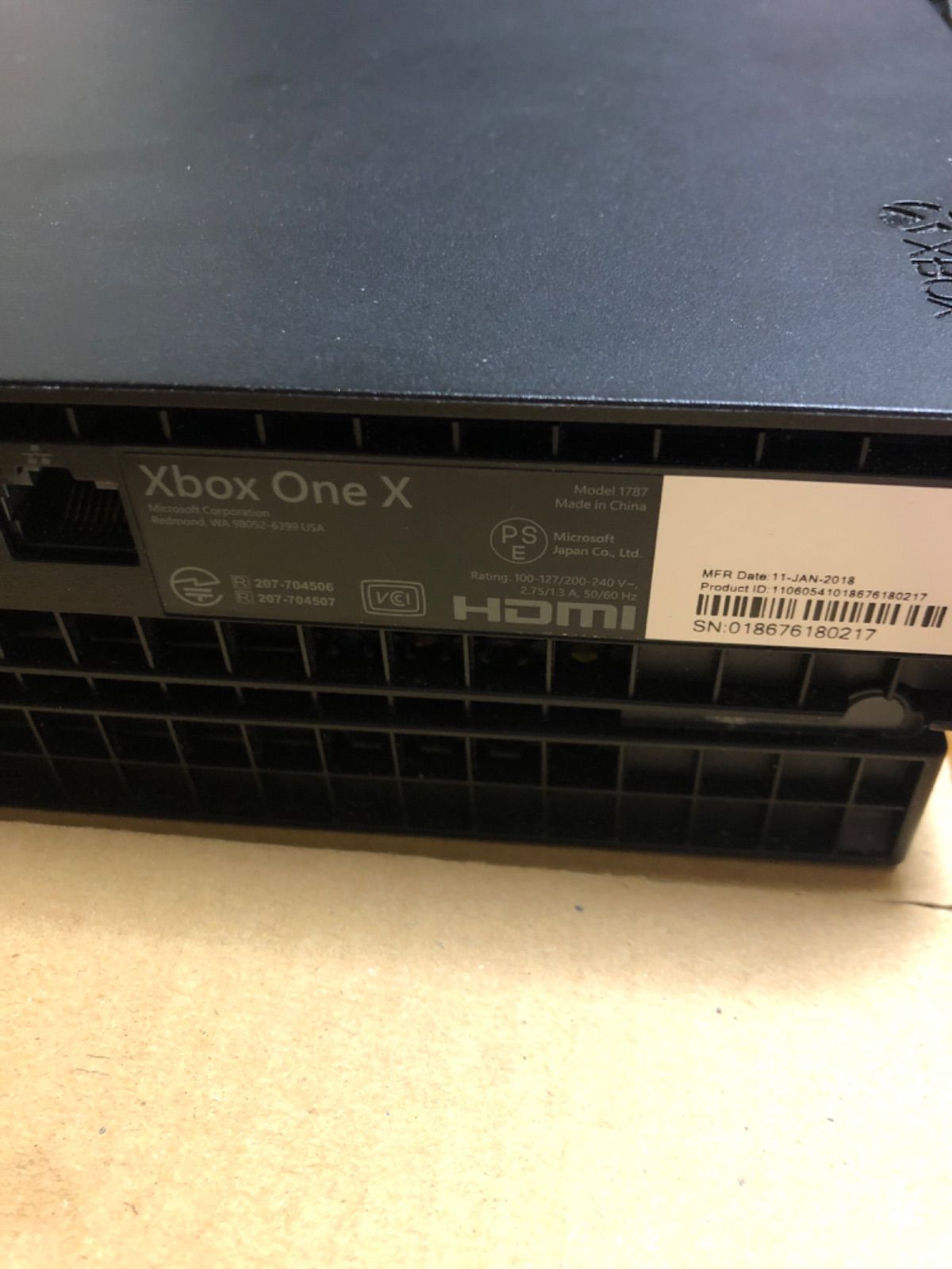 爆買い！】 Xbox One Ｘ（コントローラー無し） 家庭用ゲーム本体