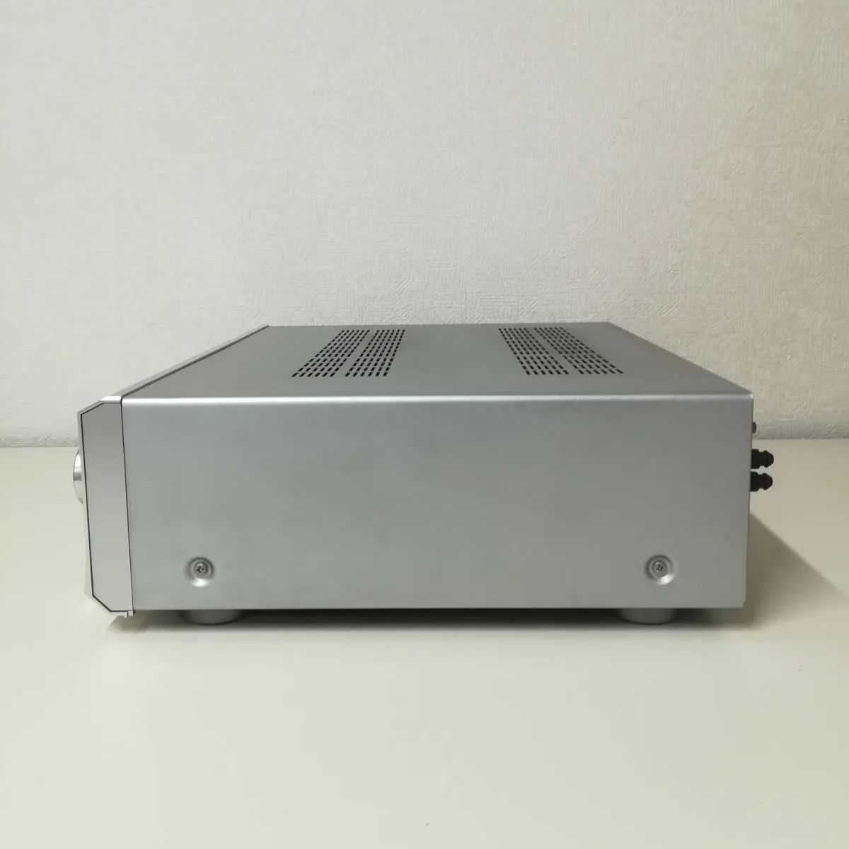 ONKYO プリメインアンプ A-977 中古 通電確認のみ 送料無料 3197
