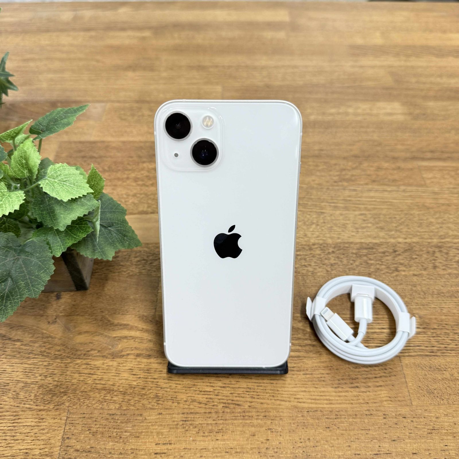 iPhone 13 128GB ホワイト SIMフリー送料無料 - メルカリ