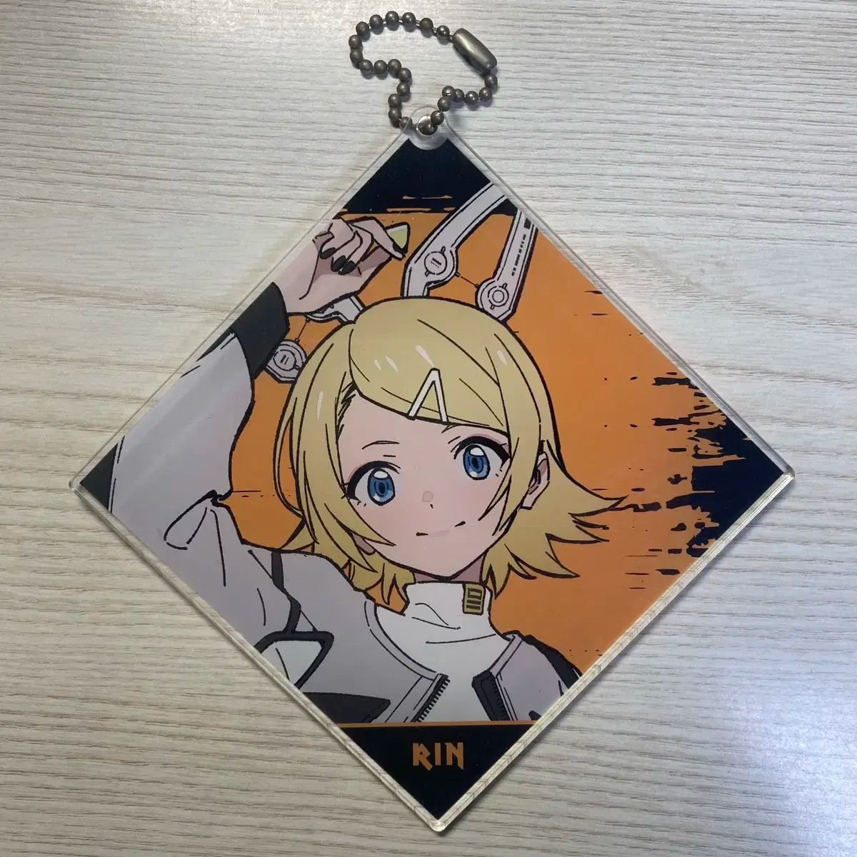 VOCALOID(ボーカロイド・ボカロ) 鏡音 リン アクリル キーリング 出品