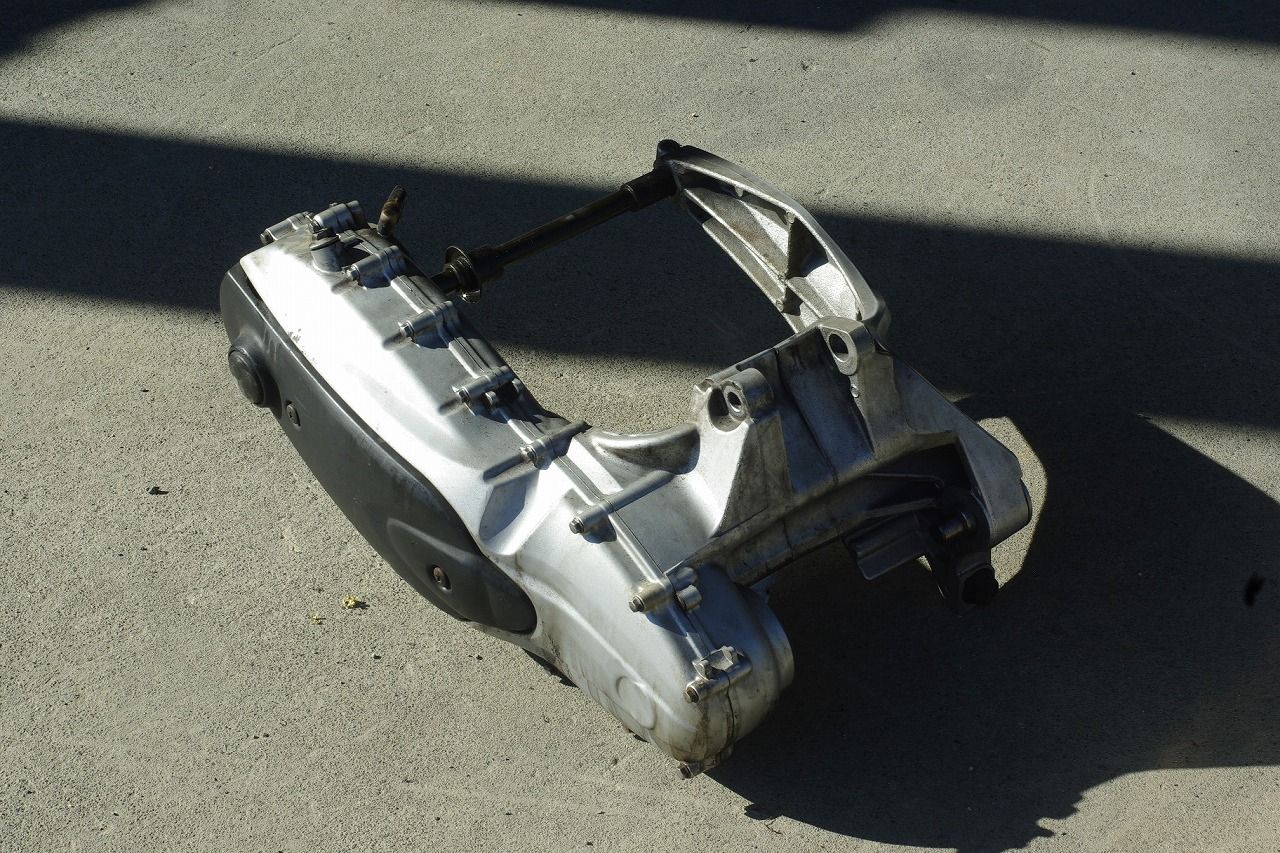 純正 スイングアーム