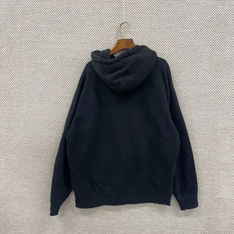 OBEY(オベイ) プリント ロゴ 裏起毛 フード付きTシャツ 105 M01048