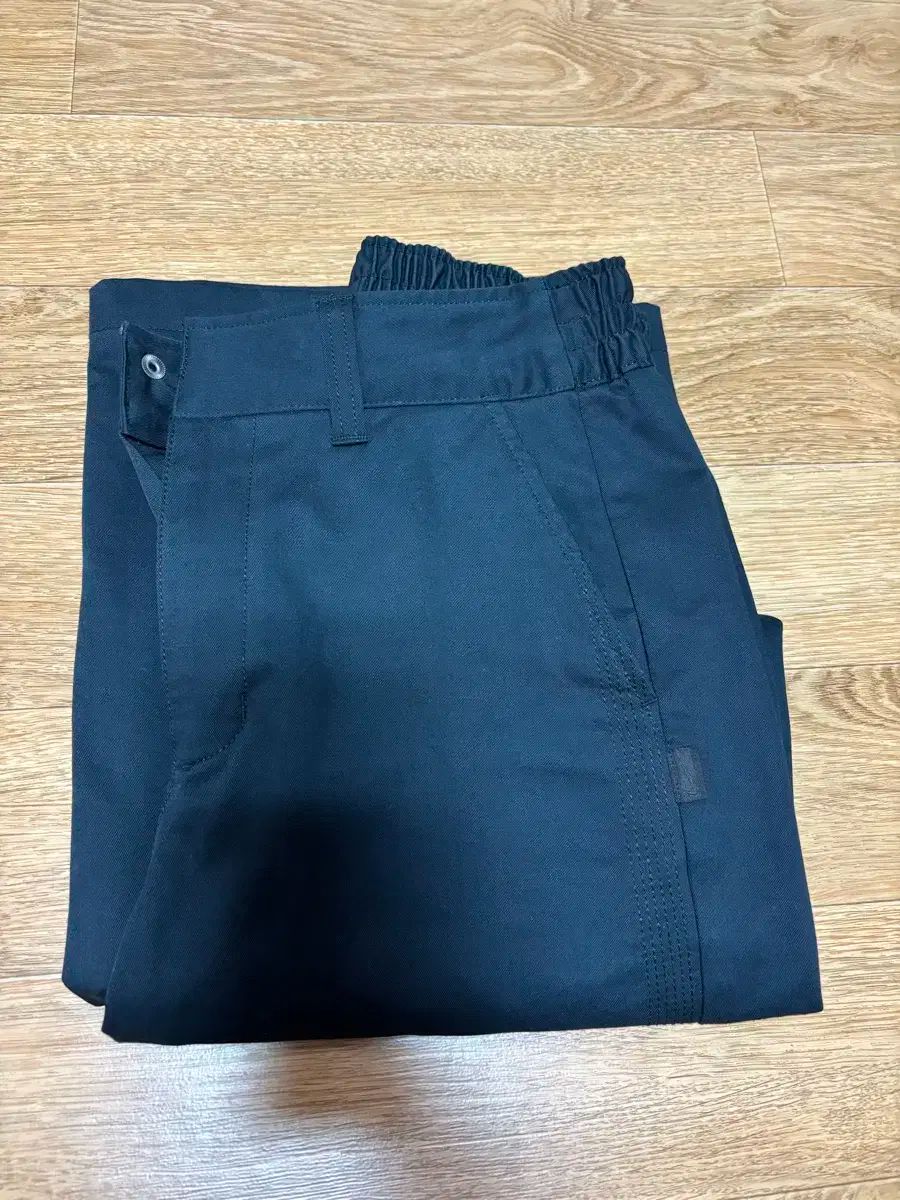 NIKE ナイキ ツイルパンツ レディース ズボン xs