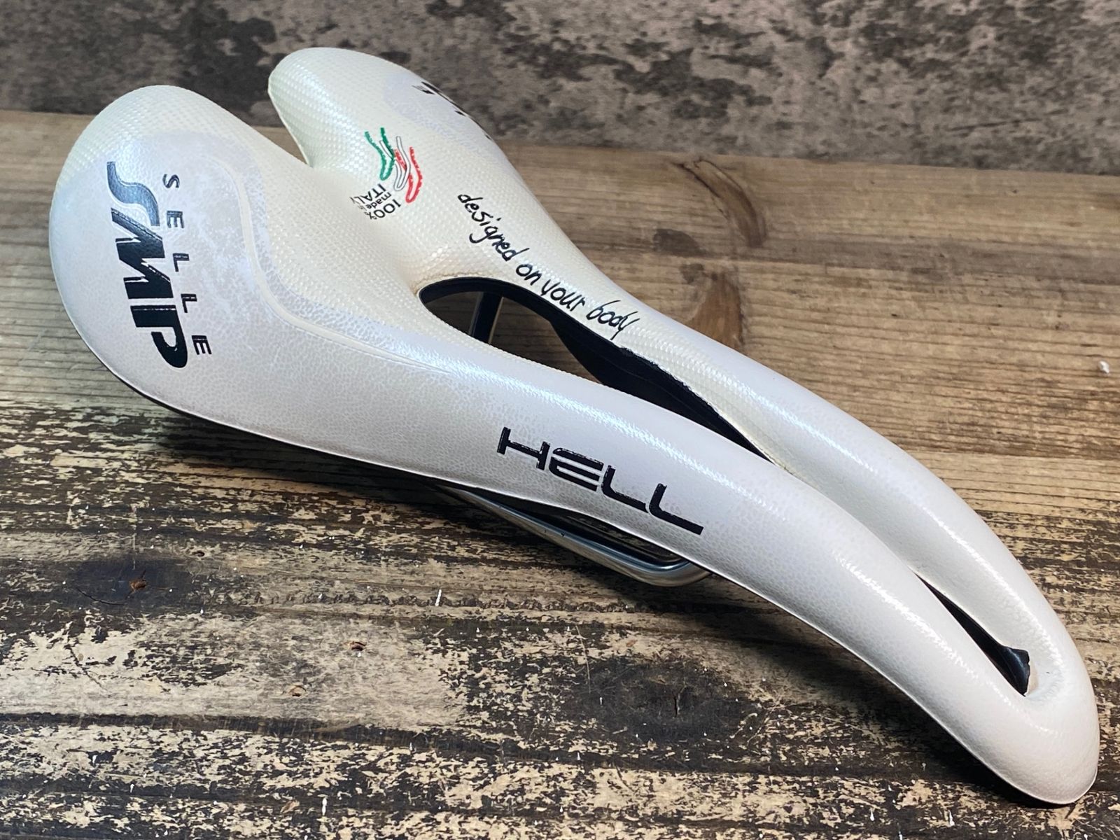 JG551 SELLE SMP HELL サドル 白 - メルカリ