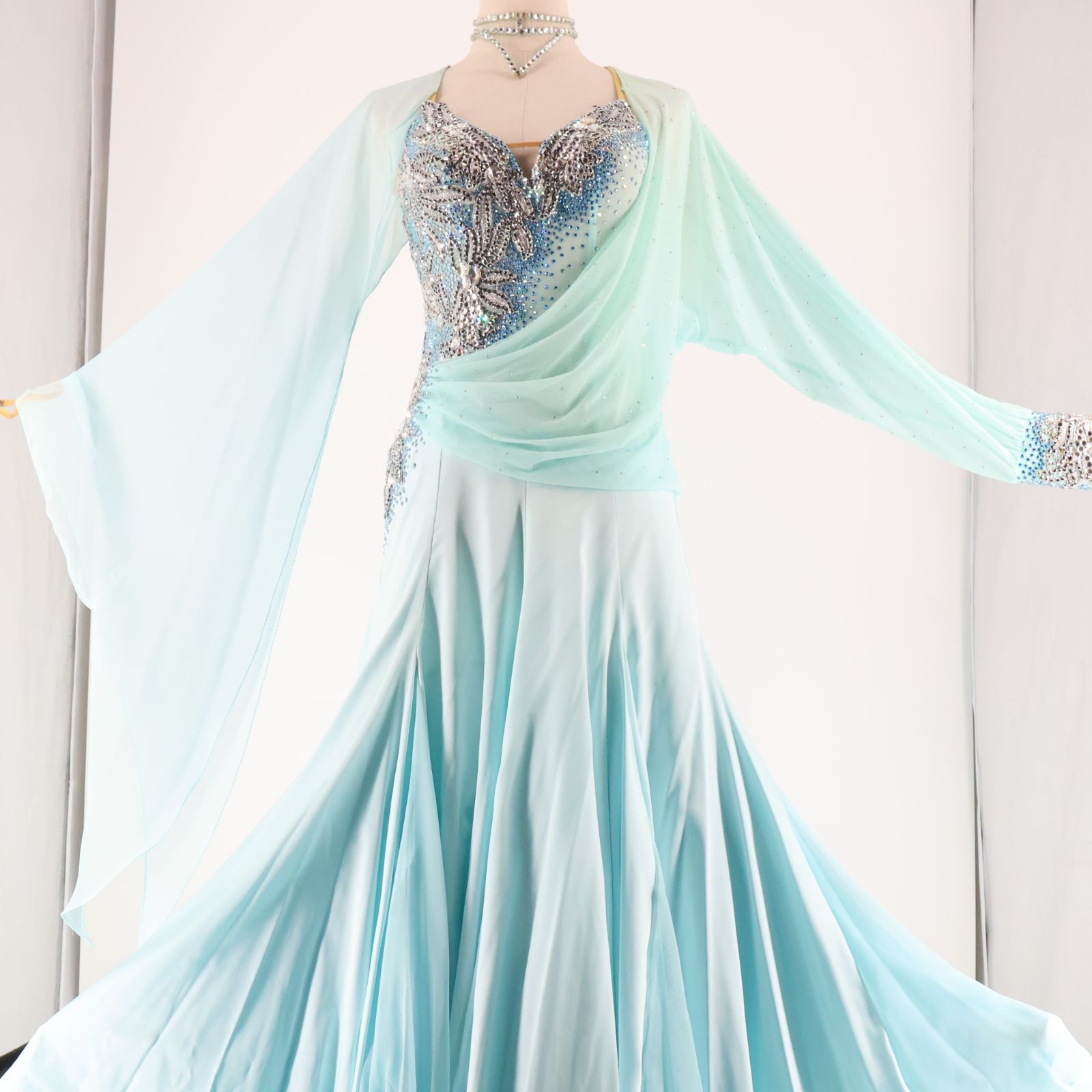 社交ダンス衣装】ブルー DSI ワンピース ドレス レース 綺麗 水色 高級