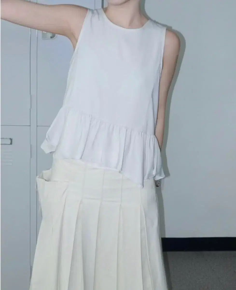 美品 24AW enrica エンリカ ラクーンウール ウエストゴム フリルニット  