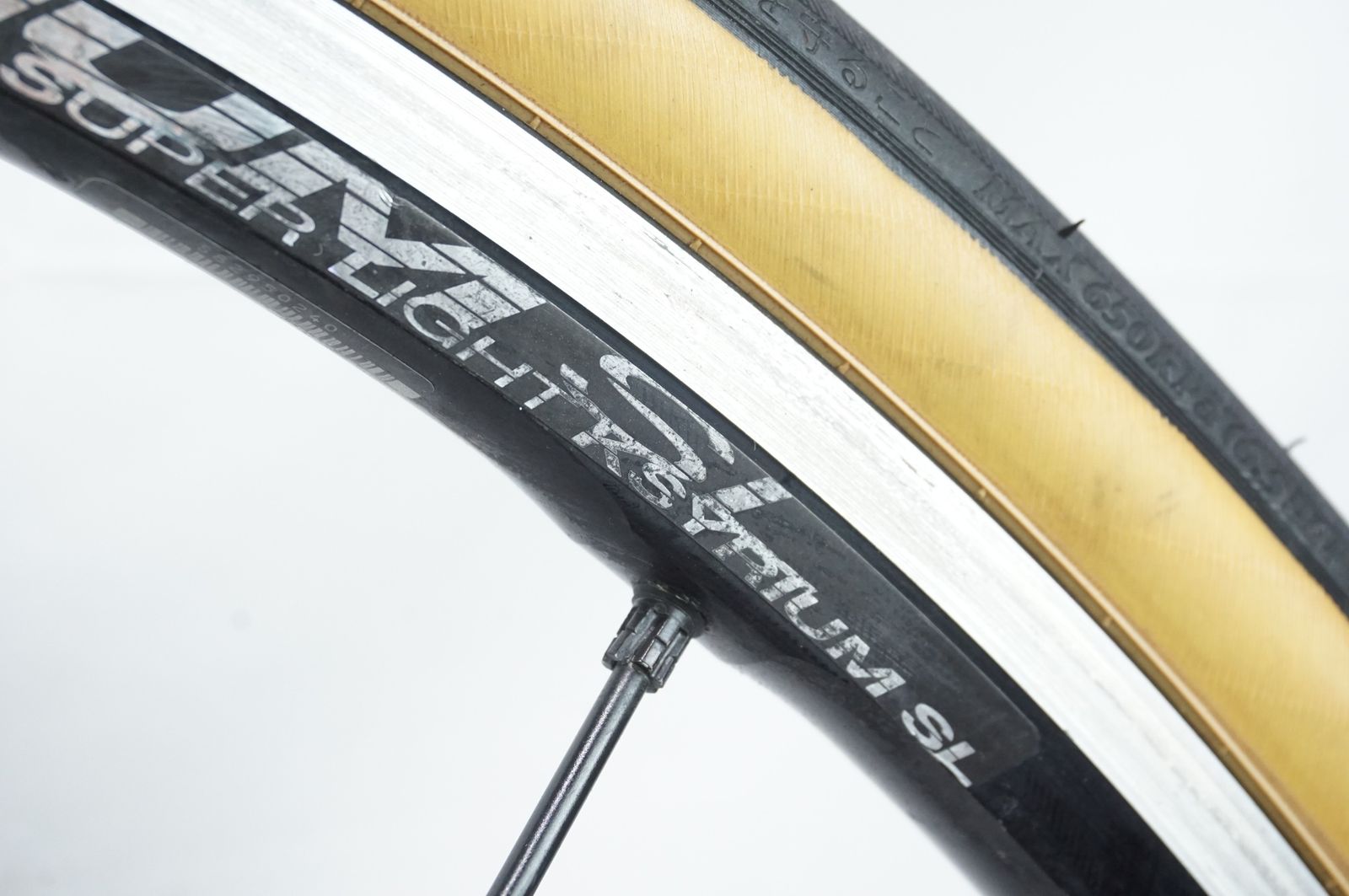 MAVIC マヴィック