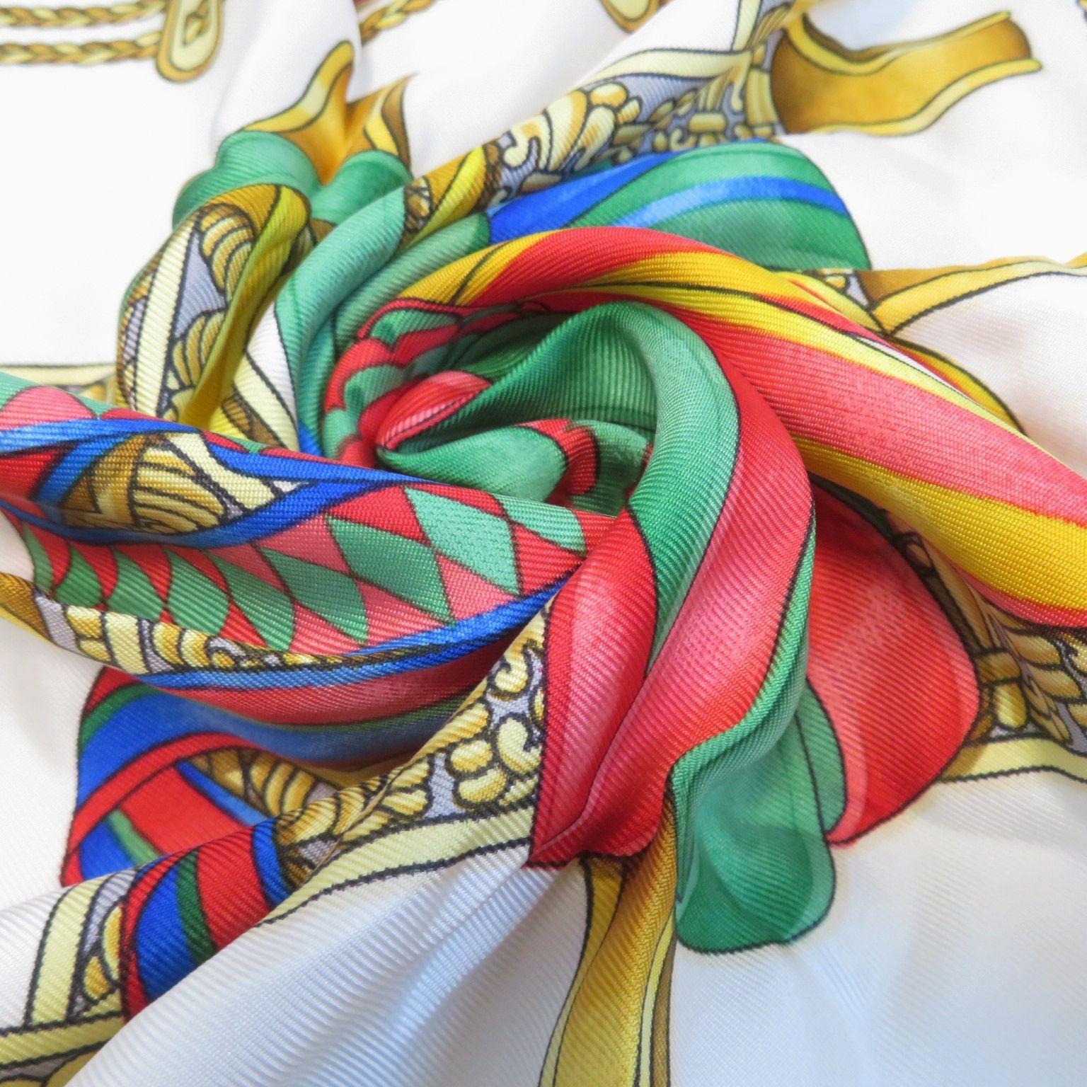 HERMES エルメス カレ90 馬のリボン飾り スカーフ HERMES エルメス