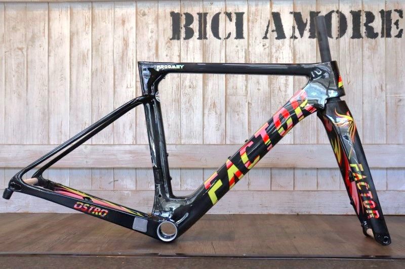 ファクター FACTOR オストロ ヴァム フェニックス OSTRO VAM Phoenix