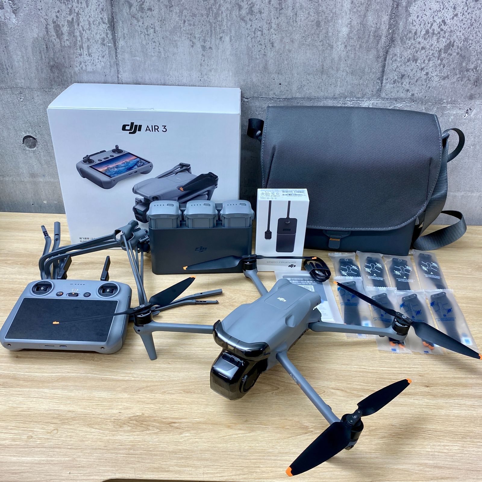 D-06023 美品 DJI AIR３ドローン 動作確認済 ディージェーアイ