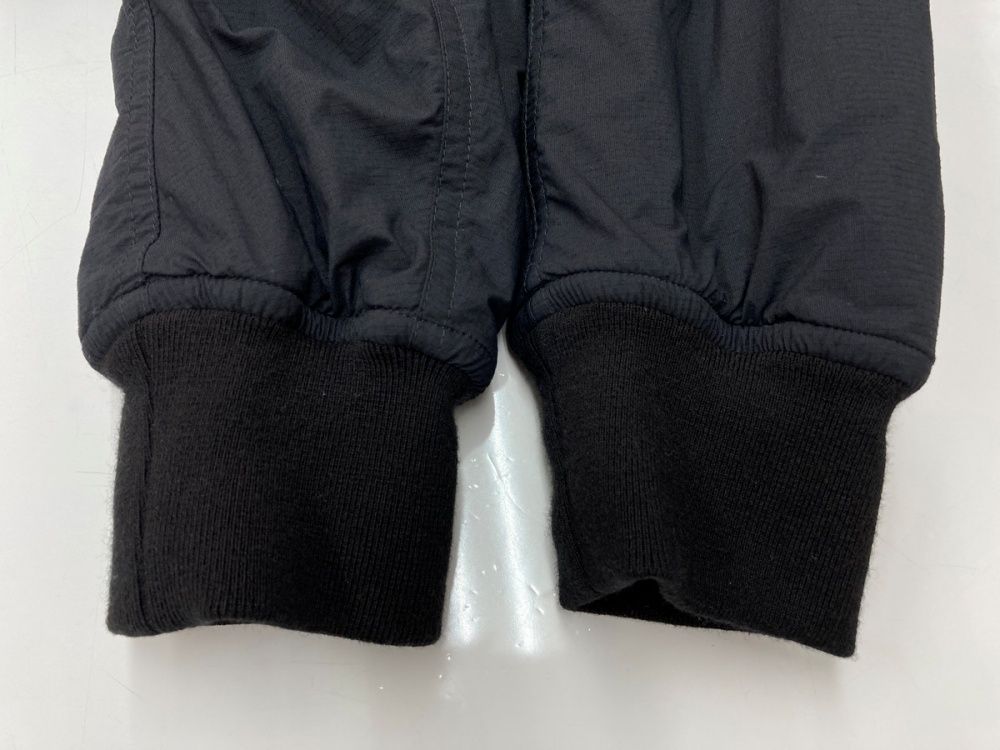 中綿 ジップアップ