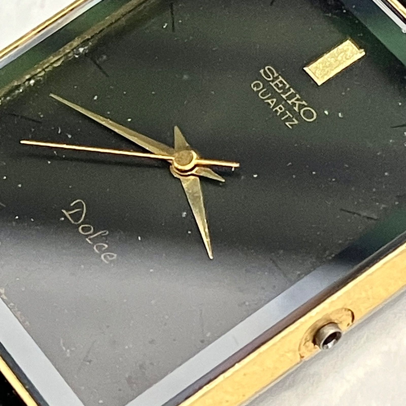 【稼働ジャンク品⭐️修理可能な方ぜひ】 SEIKO ドルチェ　 7731-5220     ANTIMAGNETIC 60G     薄型スクエアフェイス　 ブラック　 クオーツメンズウォッチ　 1987年製 （AYA）