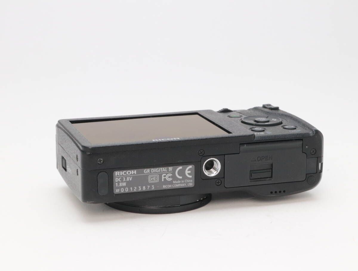RICOH GR DIGITAL IV 本体と付属品　ジャンク RICOH GR DIGITAL IV 本体と付属品 ジャンク - メルカリ