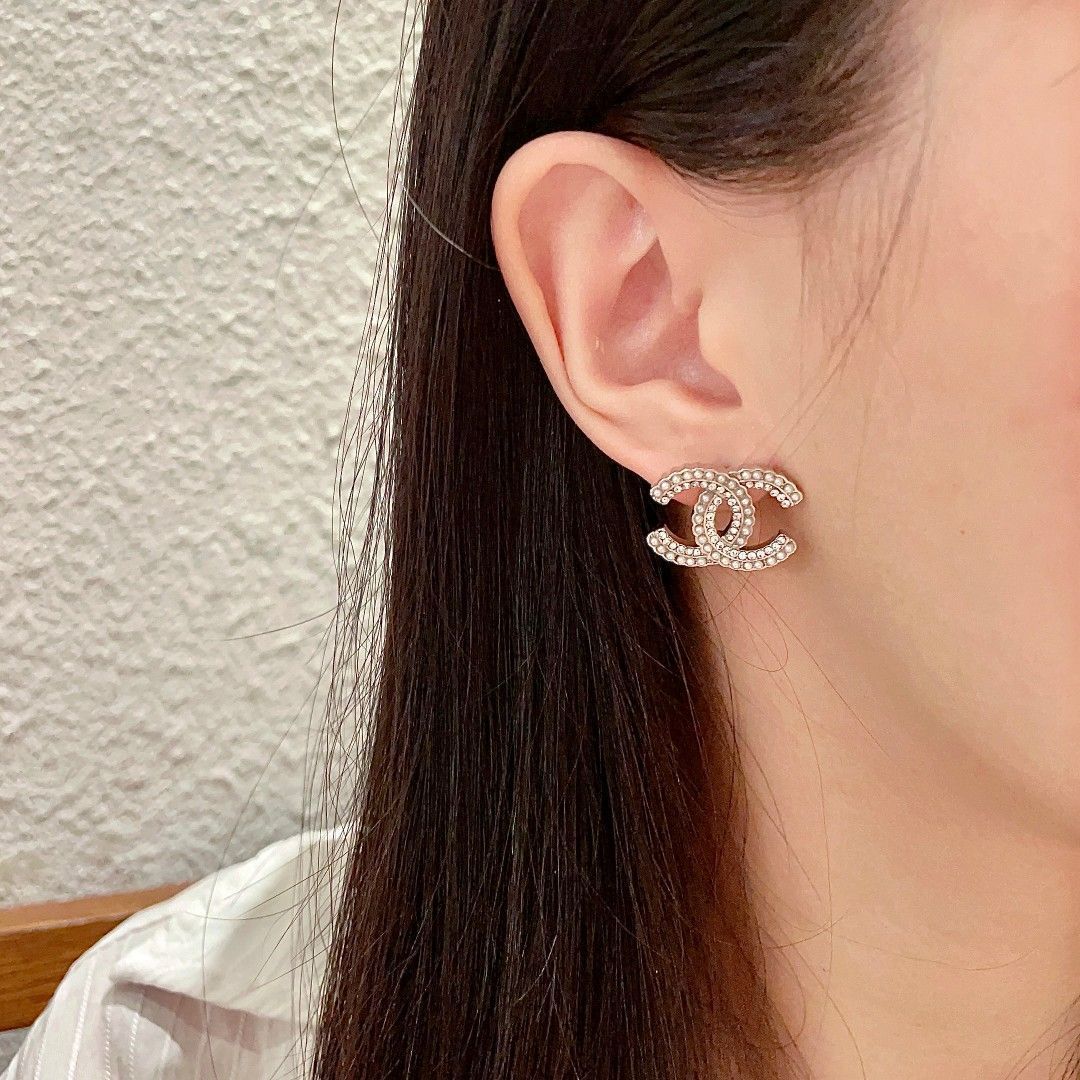 今日特価】CHANEL シャネル 中古 ダブル C イヤリング