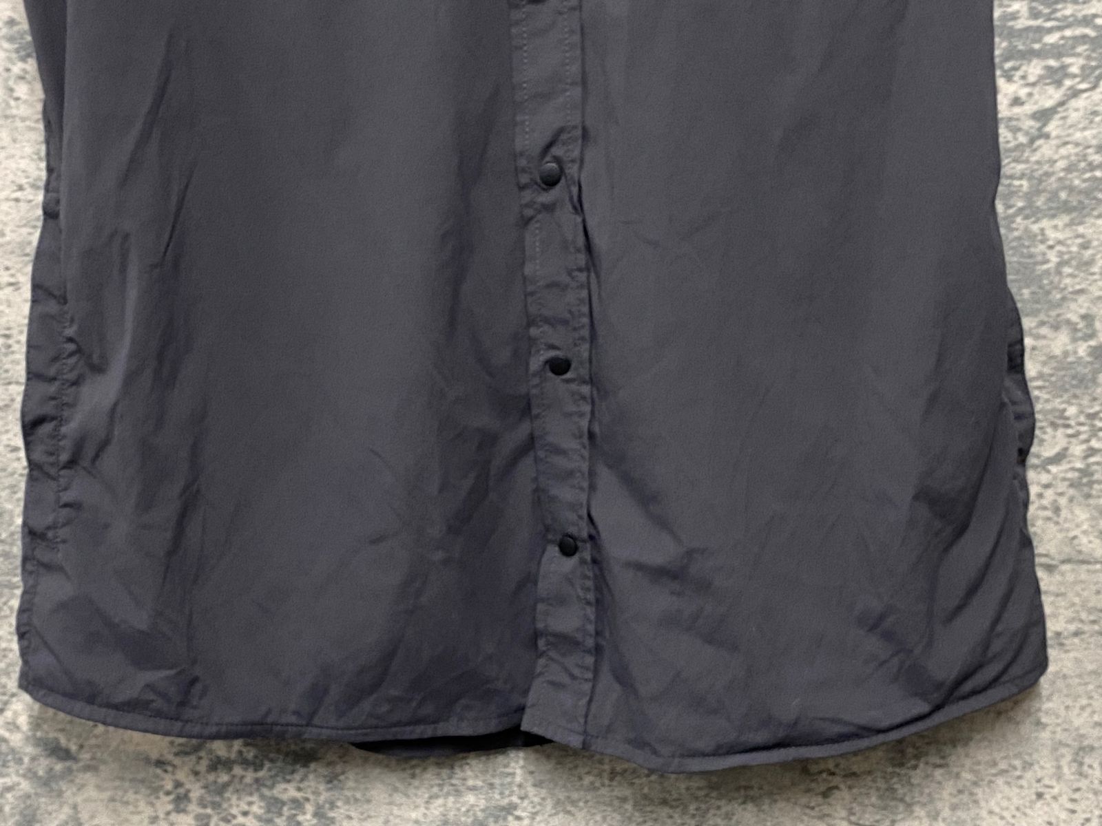 JI970 ティラック Tilak. 半袖 シャツ グレー S DECORATOM_COM_BR