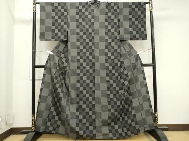 平和屋着物＃羽織 刺繍 蜀江花唐草文 黒地 金彩 正絹 逸品 CAAT5628id