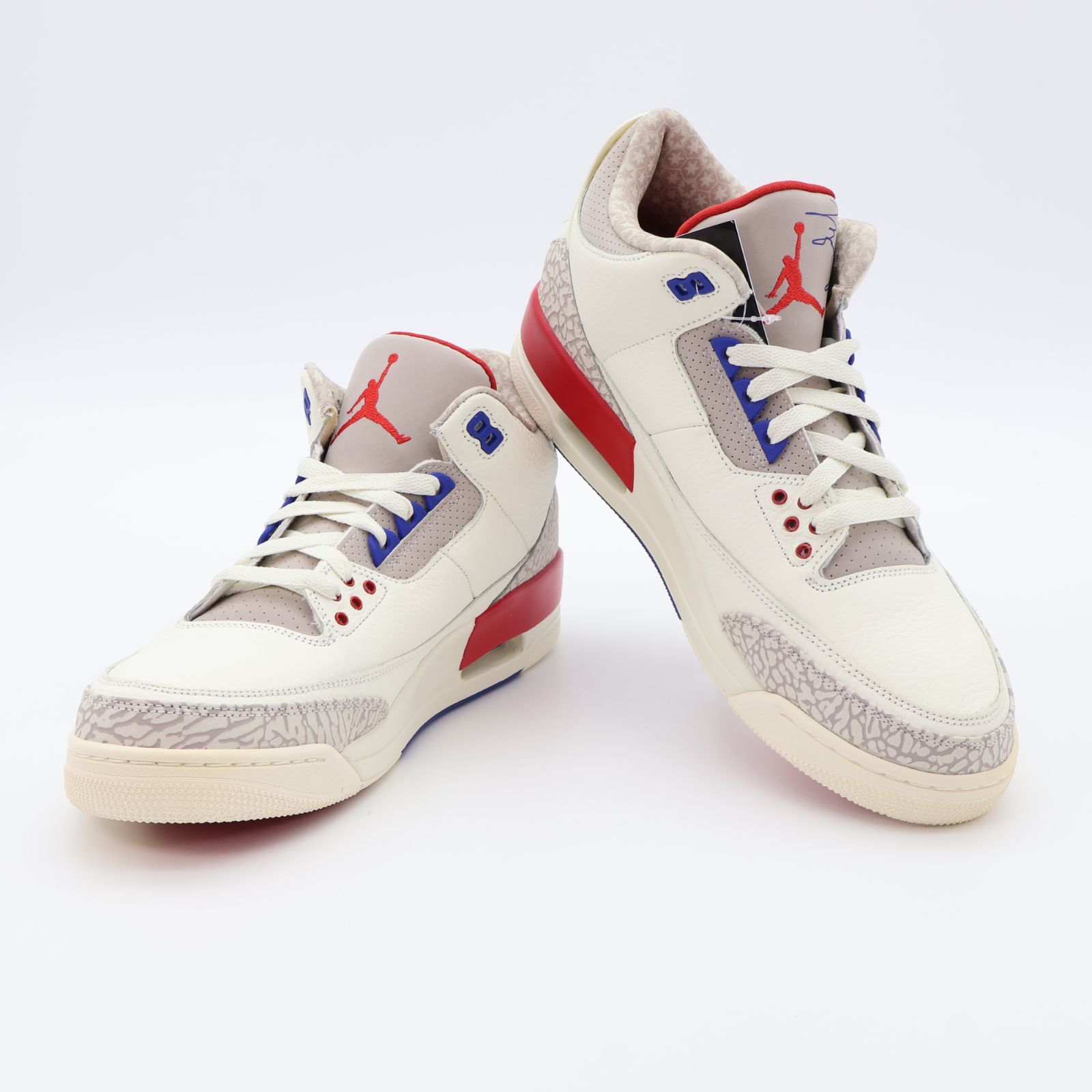 新品未使用品】 Nike Air Jordan 3 Retro International Flight 136064-140 ナイキ  エアジョーダン3 レトロ インターナショナル フライト - メルカリ