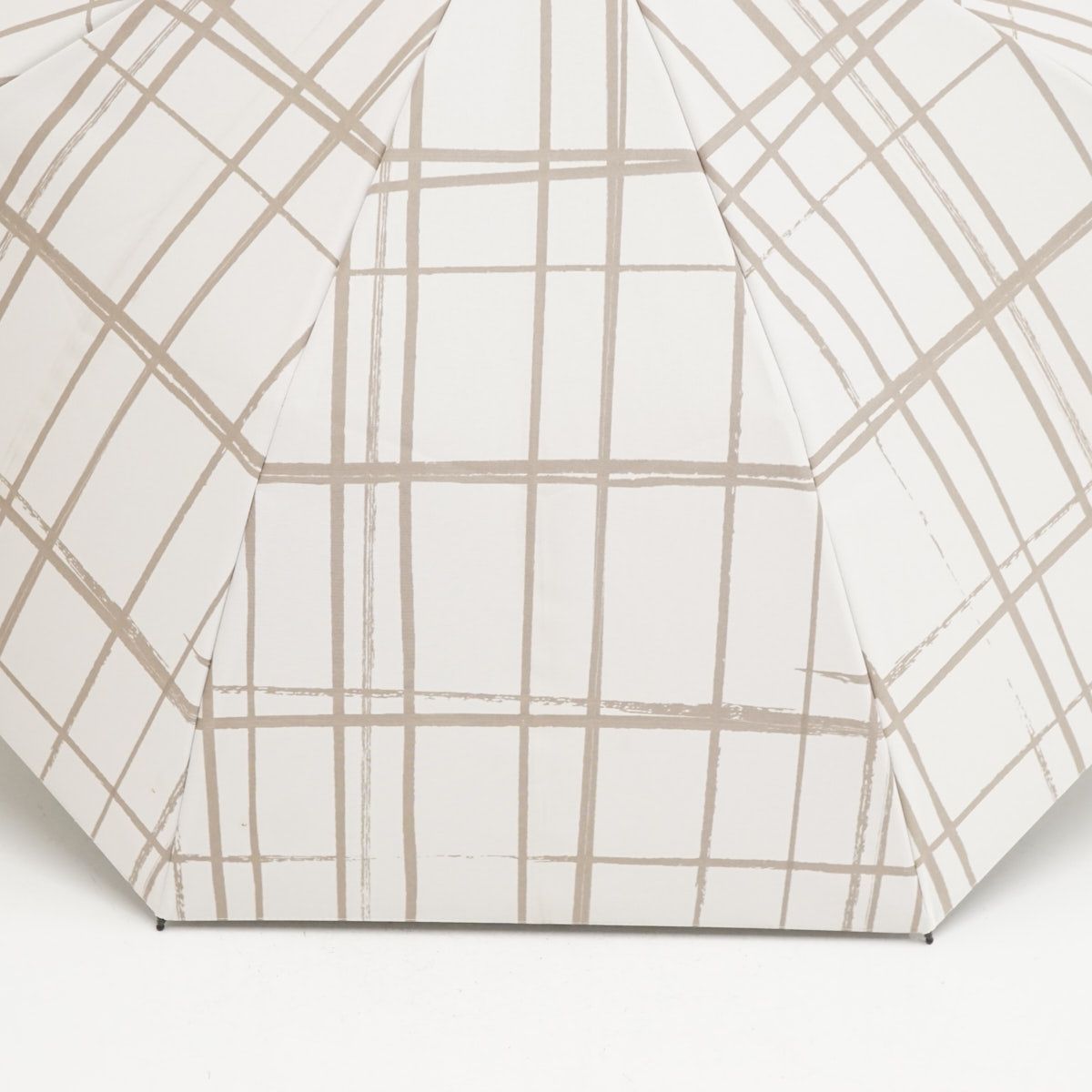美品 サンバリア100 折りたたみ日傘 ２段折 コンパクト ストライプ モカ 2段折 コンパクト / ストライプ | 完全遮光日傘｜サンバリア100