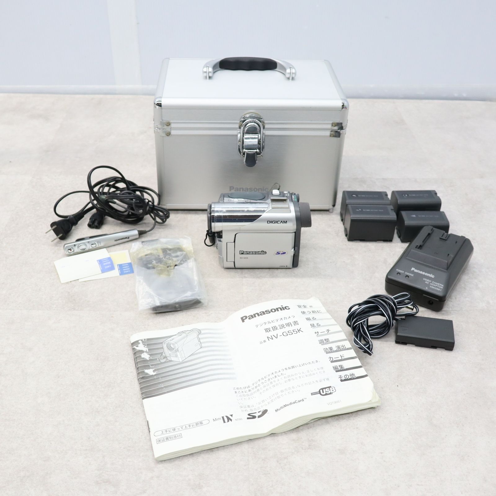 動作良好 パナソニック NV-GS5 MiniDV ビデオカメラ ◇現状品 ｜MiniDV ビデオカメラ｜Panasonic パナソニック NV-GS5