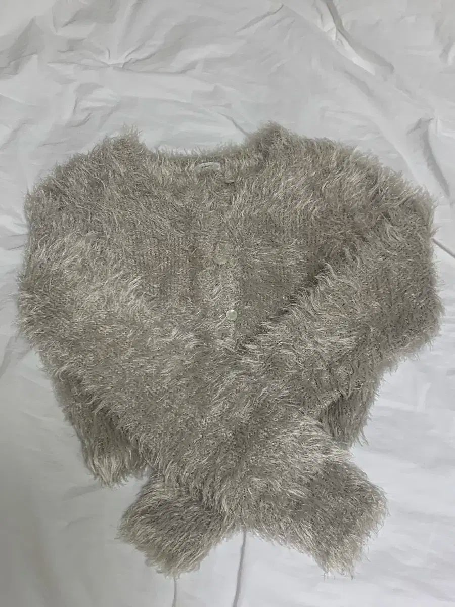 셰기 カーディガン