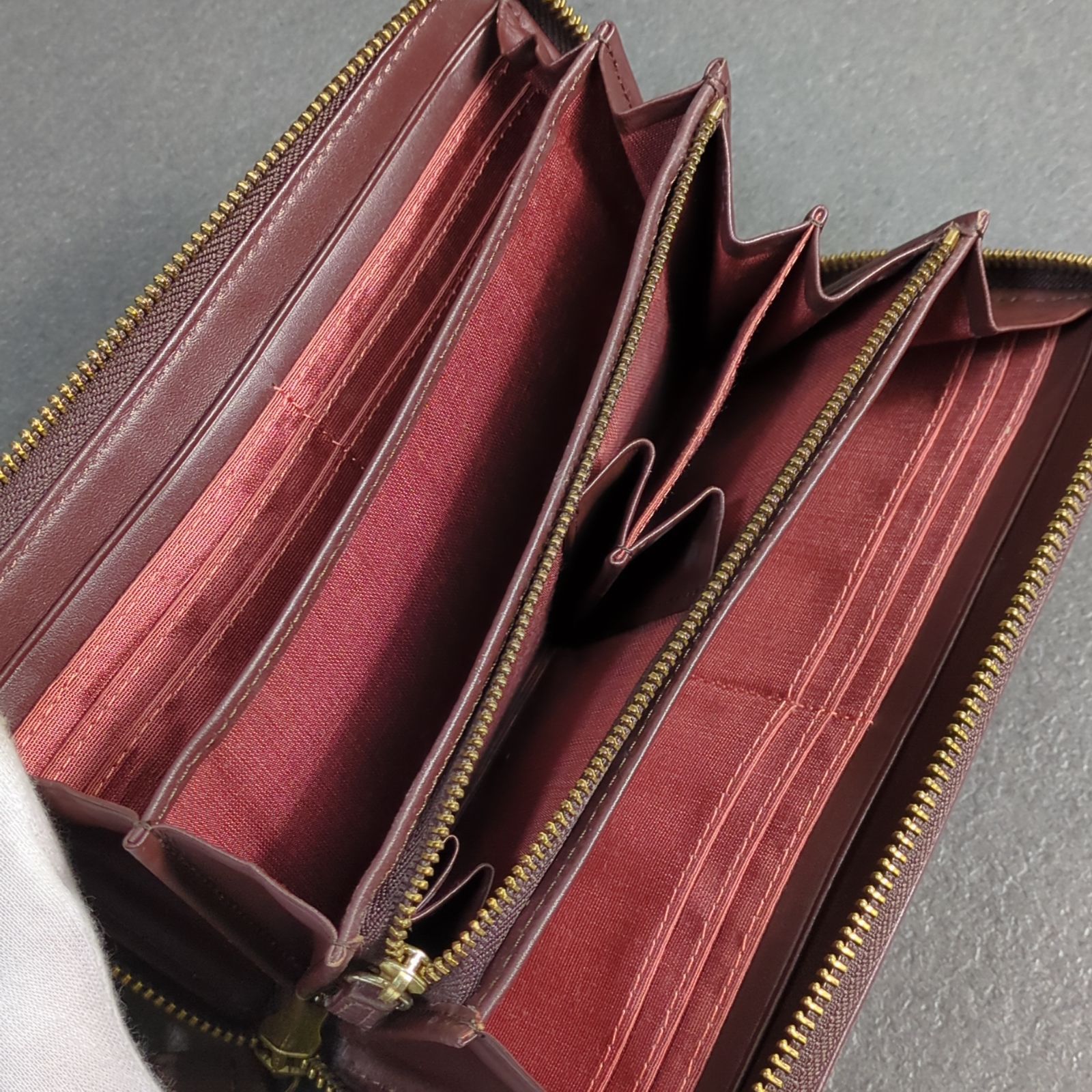 russet ラシット 長財布 ラウンドファスナー 花柄 総柄 ボタニカル 